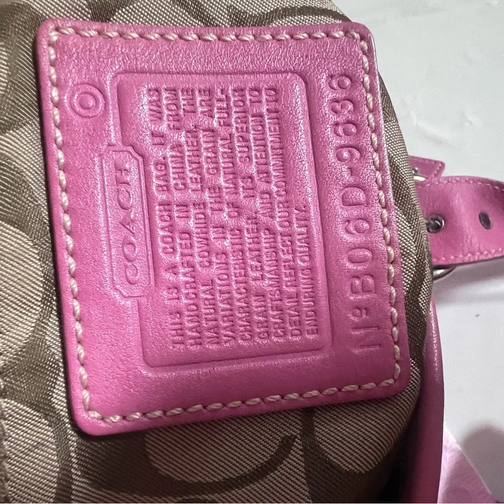 Coach Vintage Pink Leather Soho Satchel with Silver Hardware - Picture 8 of 12